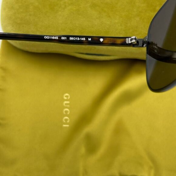 Men’s Gucci aviator sunglasses made in Italy - Picture 7 of 9